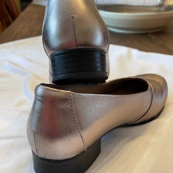 Clarks Collection copper metallic shoes 7W - Picture 3 of 6